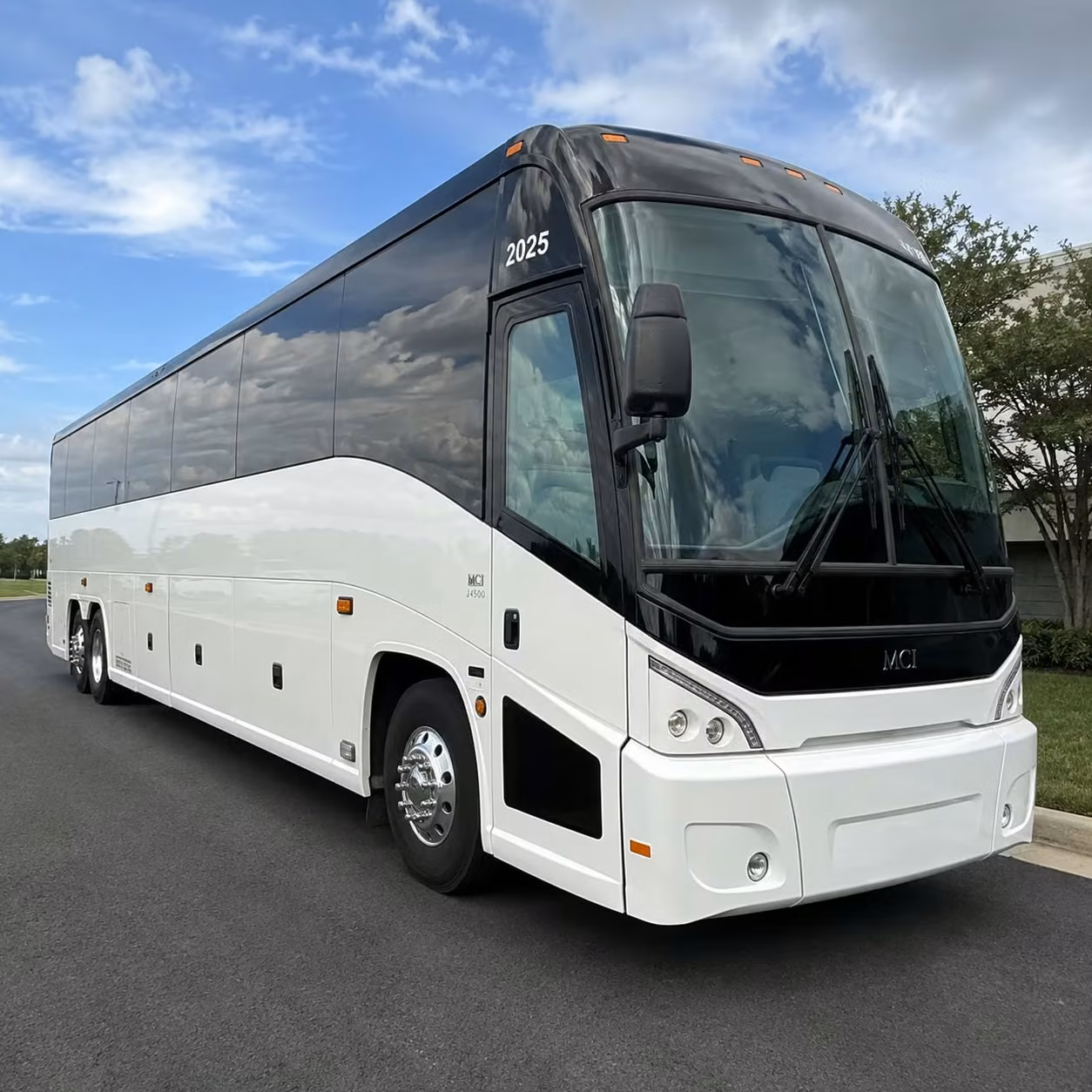 employee shuttle services for nampa businesses and corporate campuses