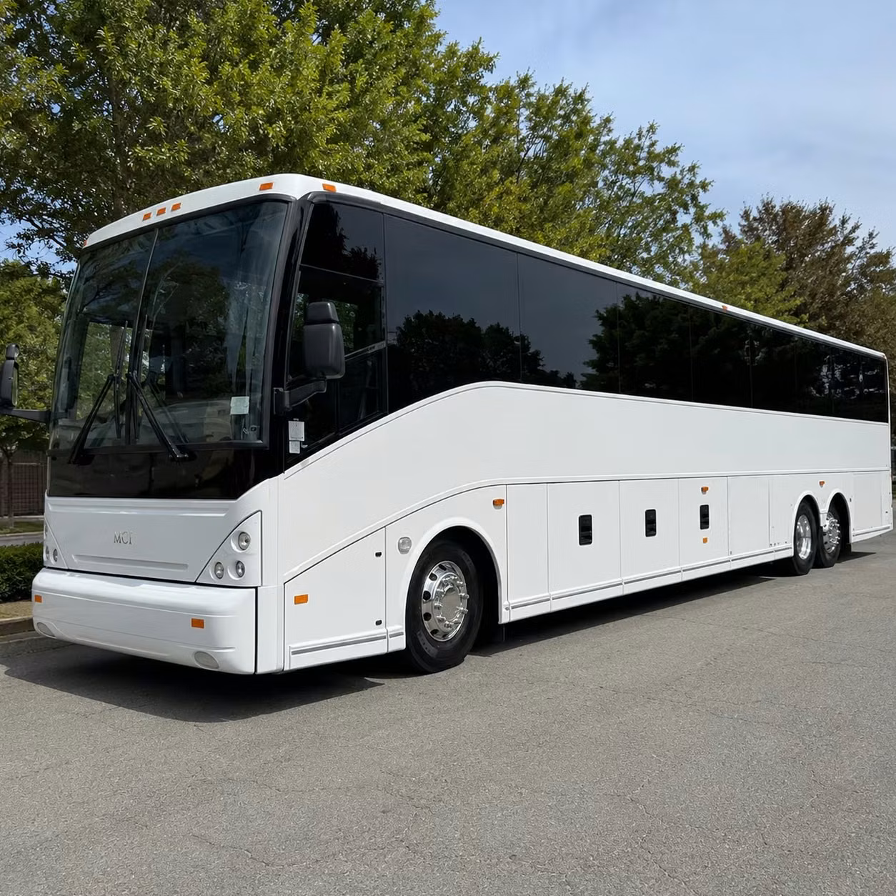 group retreats and events near nampa deserve reliable airport transportation