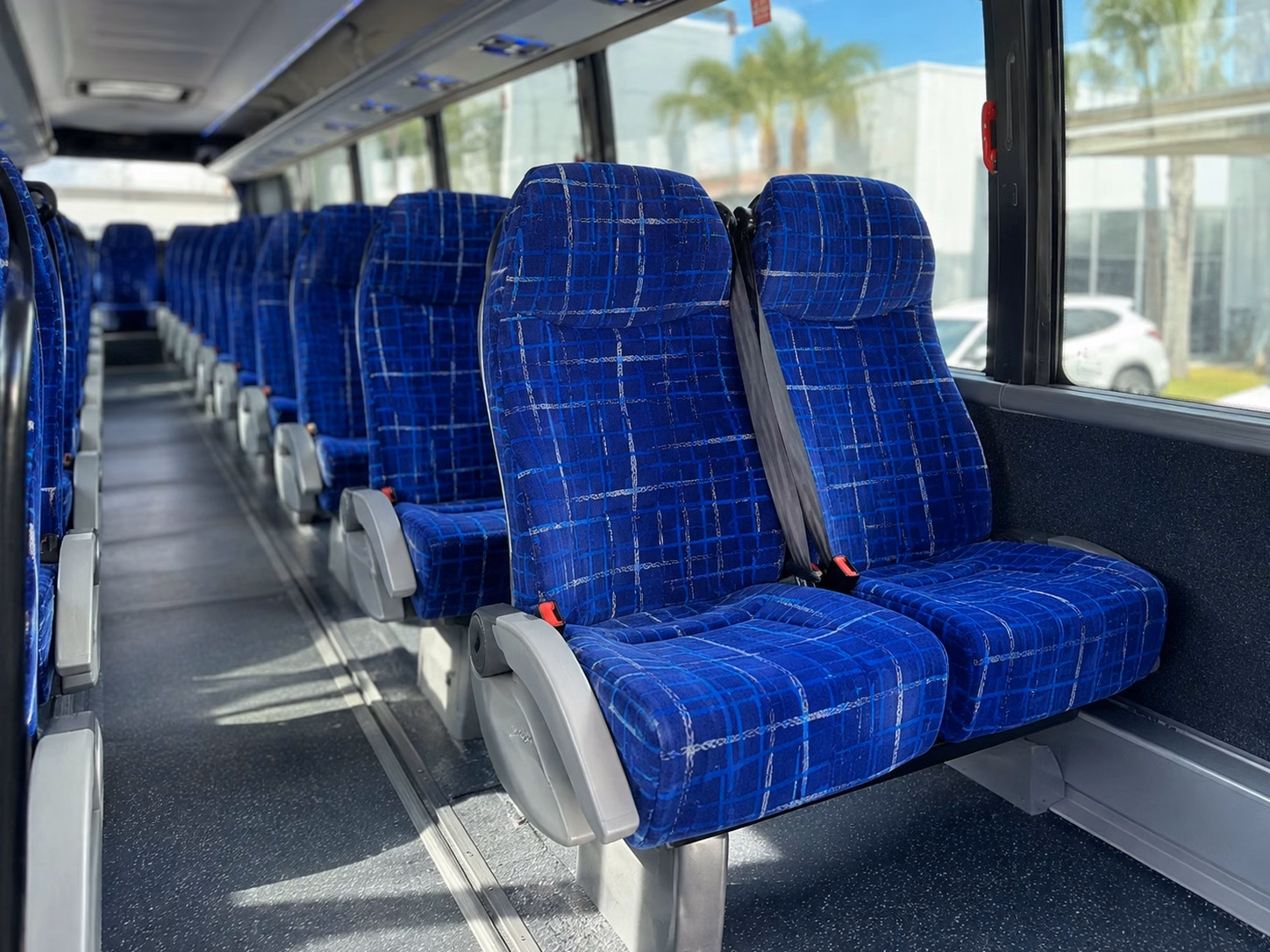 shuttle your guests between nampa hotels and wedding venues without the parking headache